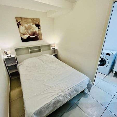 2 Suites, Cour Privee, Climatisation, Le Nid De Blois Vienne Kültér fotó